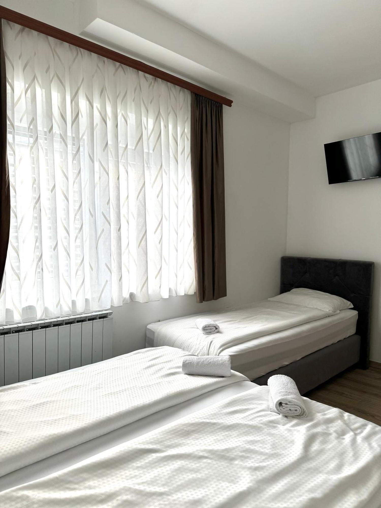 L&L Rooms Maribor Ngoại thất bức ảnh